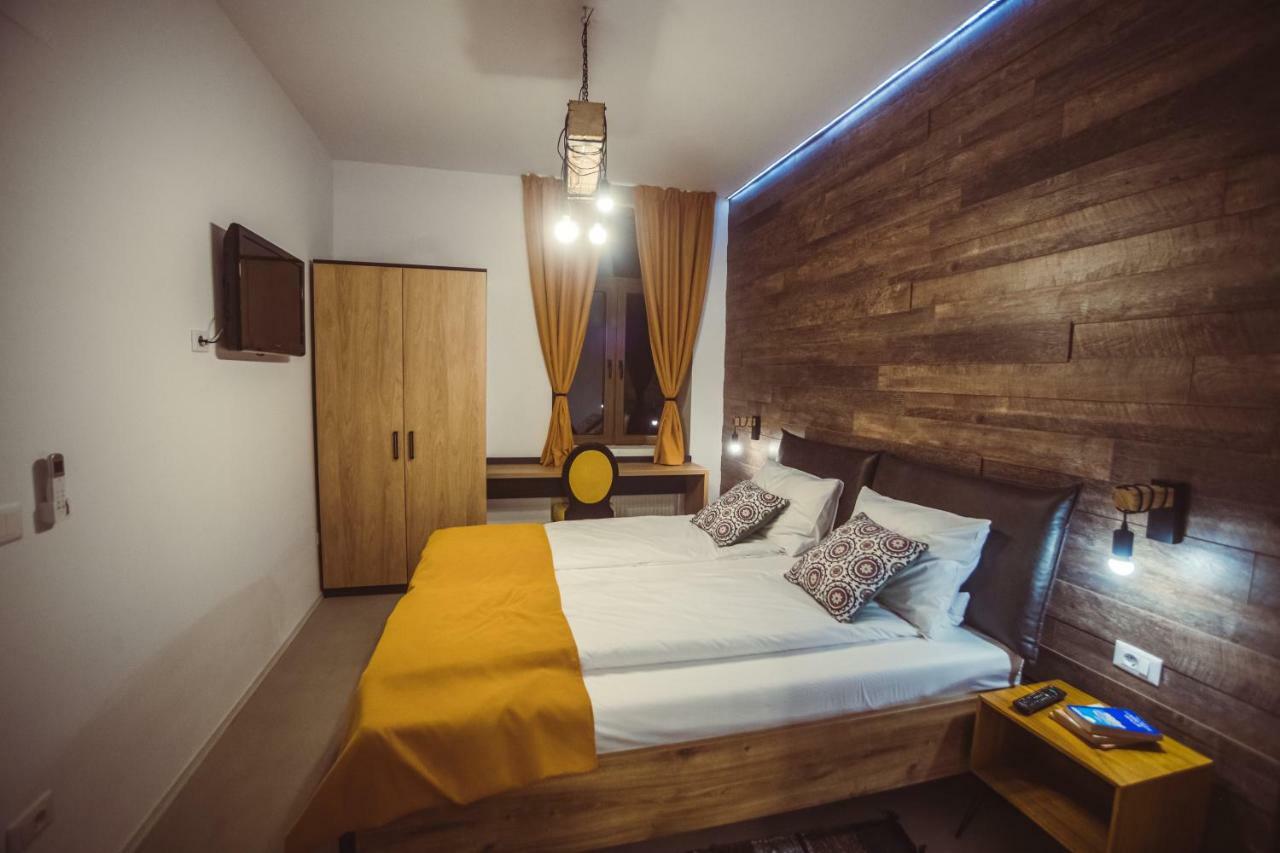Timhouse Hotel Тимишоара Екстериор снимка