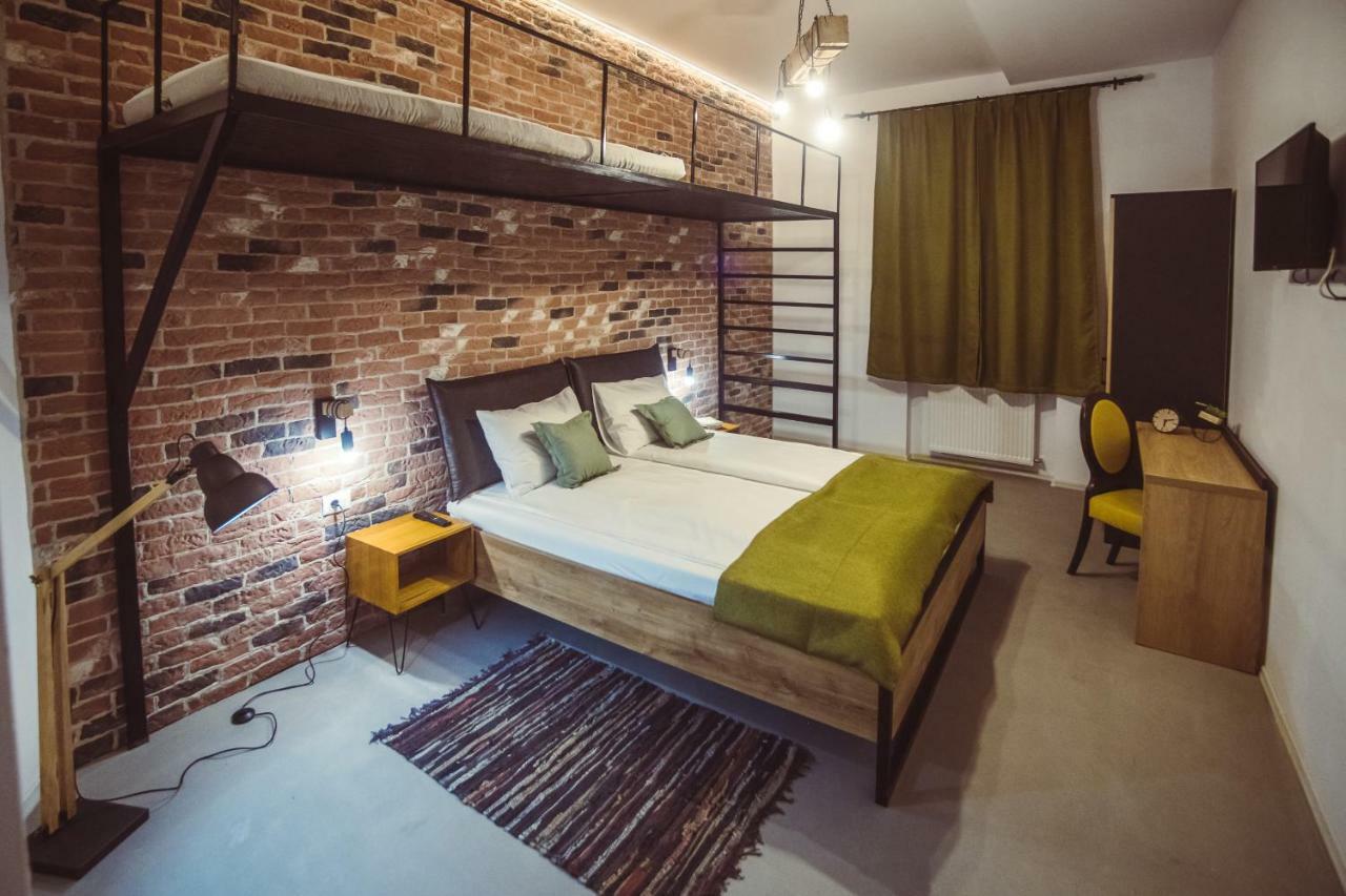 Timhouse Hotel Тимишоара Екстериор снимка