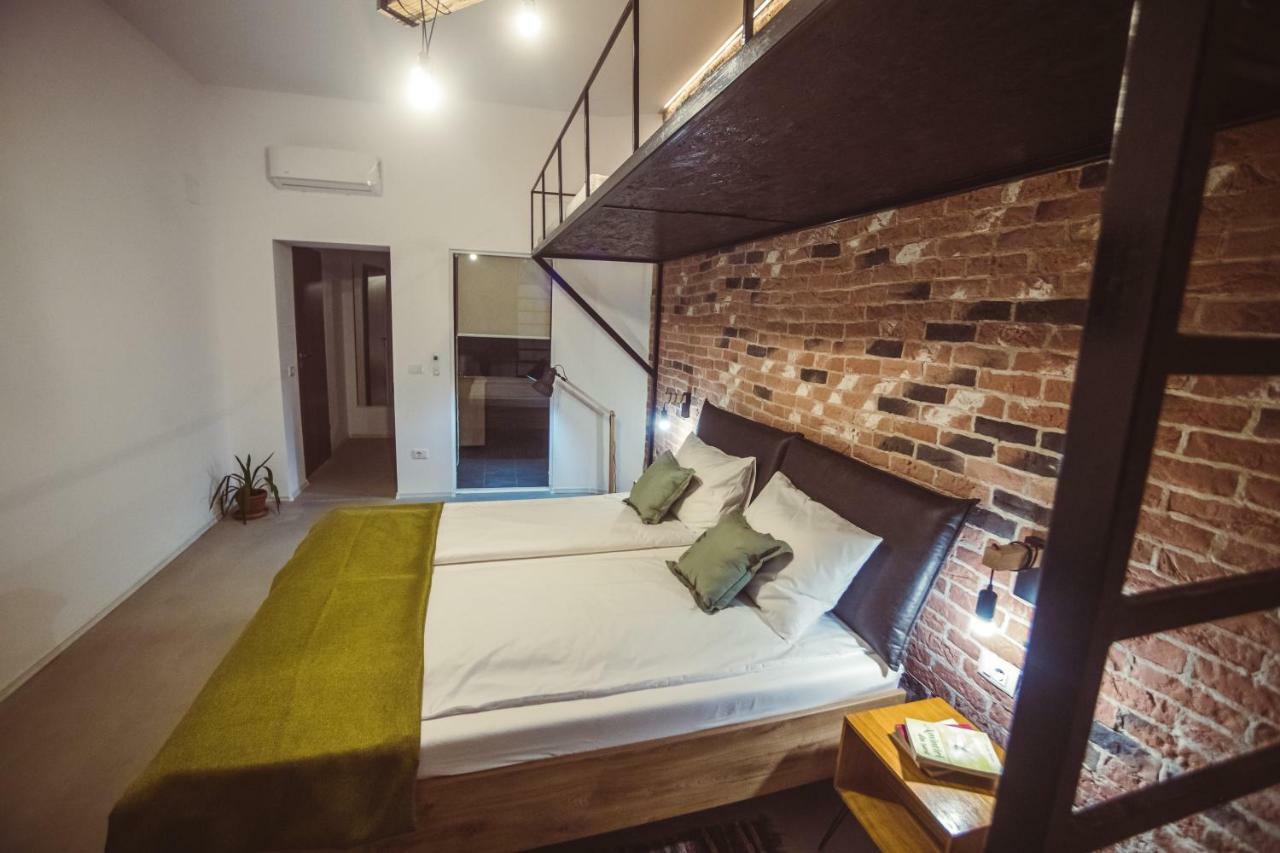 Timhouse Hotel Тимишоара Екстериор снимка