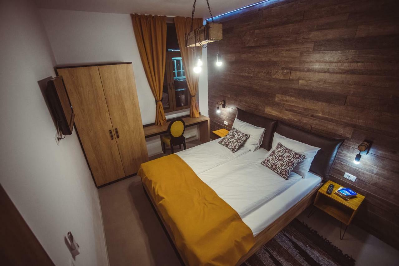Timhouse Hotel Тимишоара Екстериор снимка