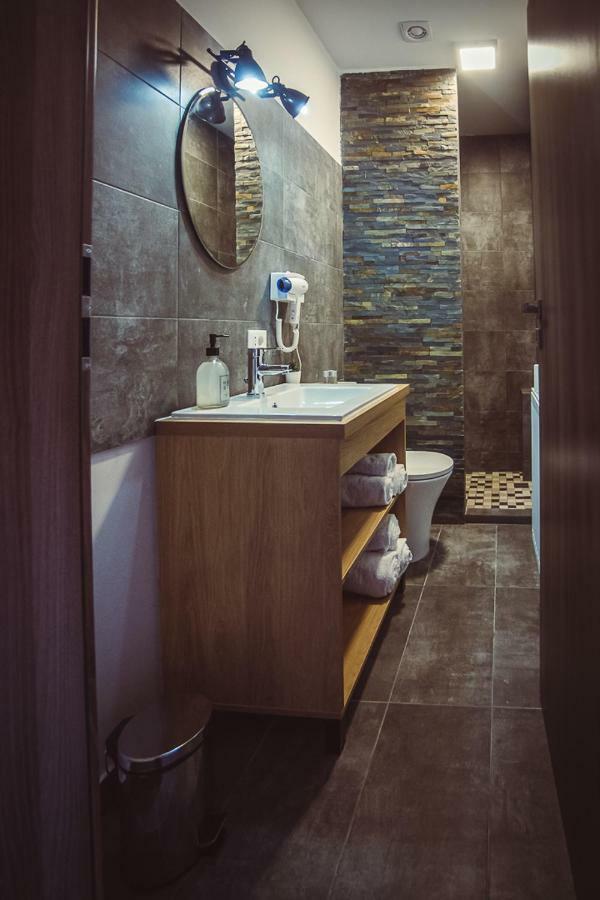 Timhouse Hotel Тимишоара Екстериор снимка