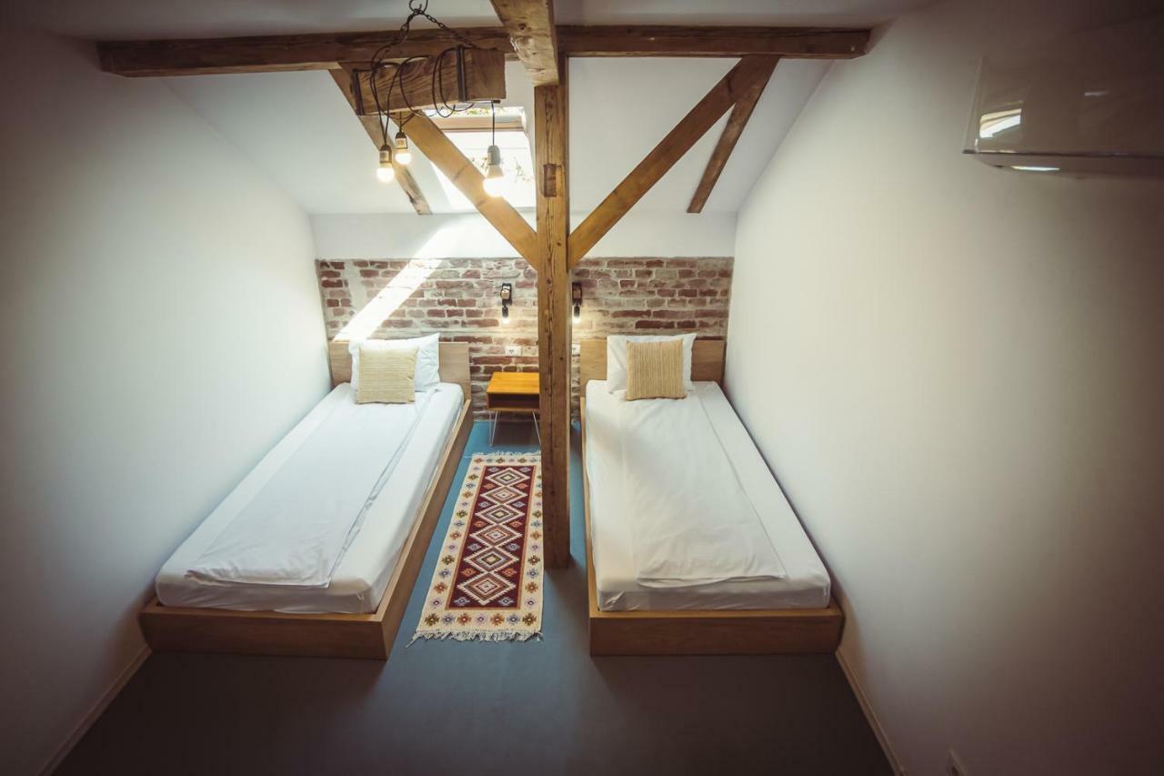 Timhouse Hotel Тимишоара Екстериор снимка