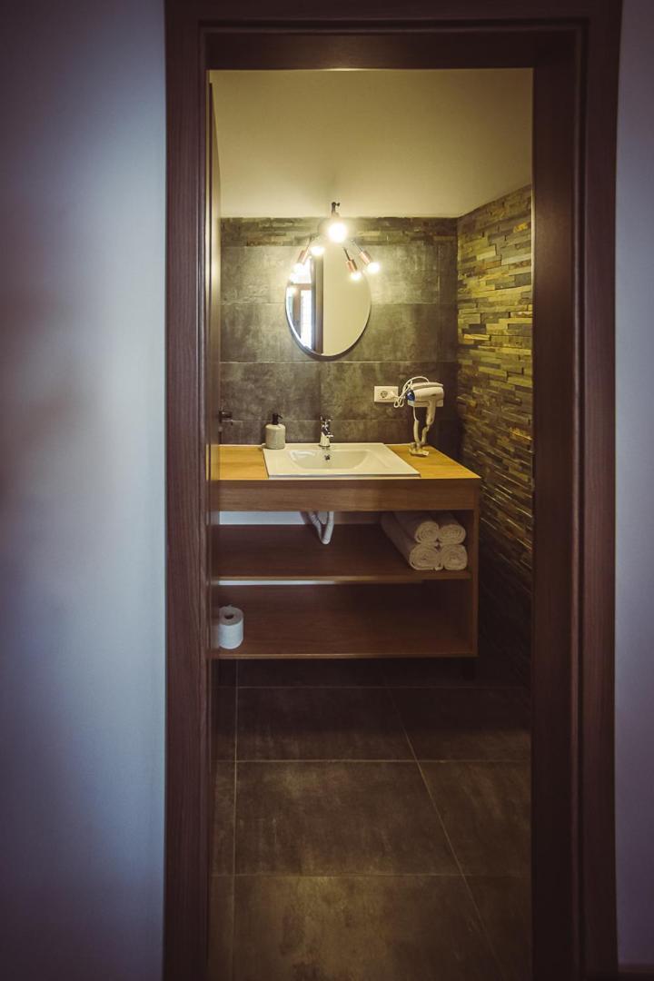 Timhouse Hotel Тимишоара Екстериор снимка