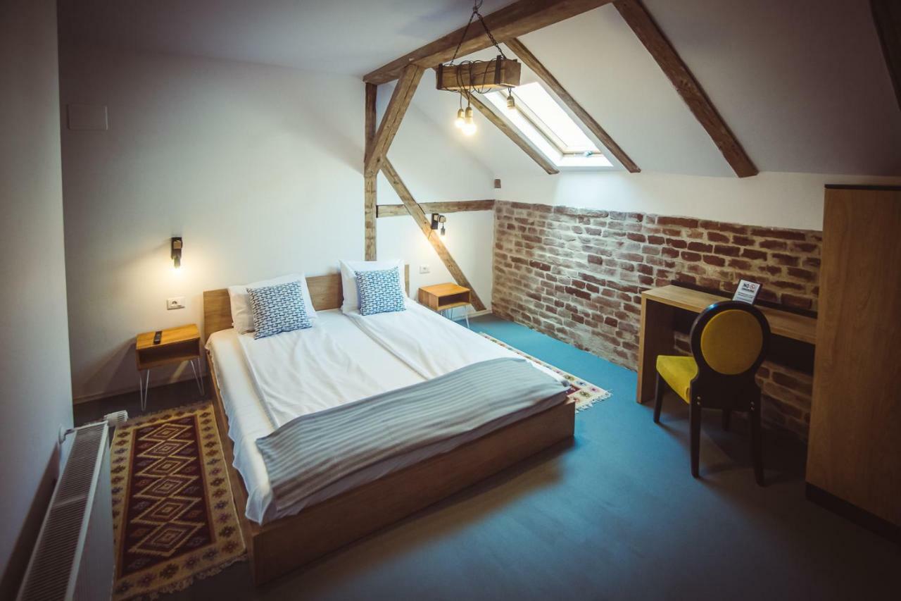 Timhouse Hotel Тимишоара Екстериор снимка